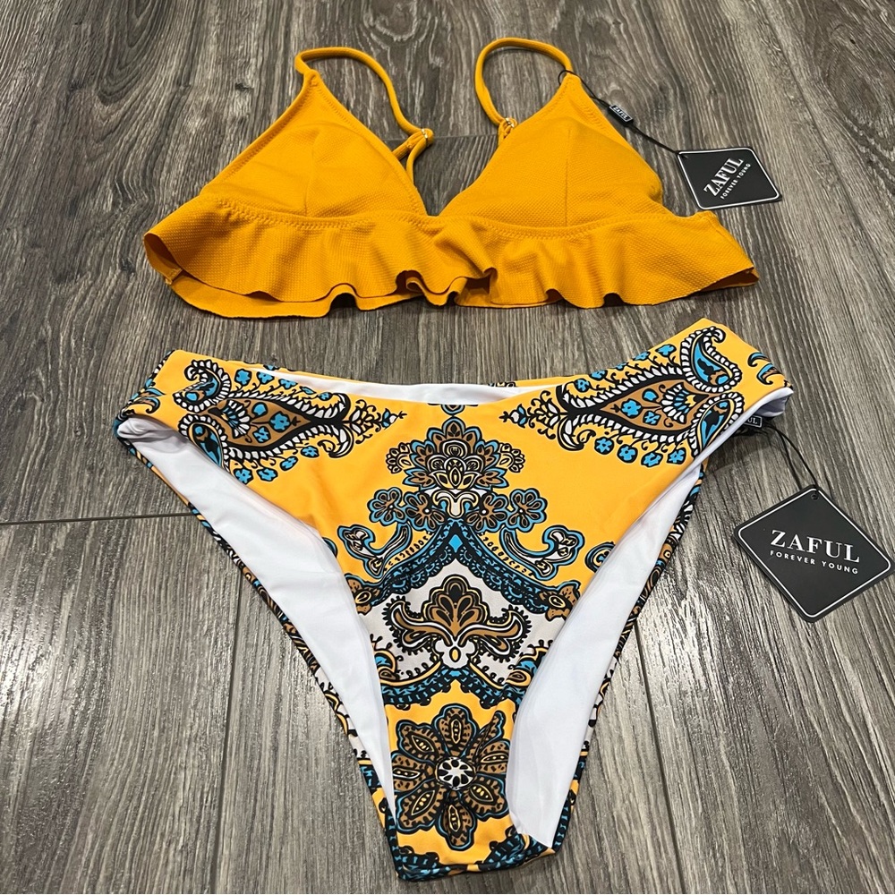 🌸 3/$30 NWT! ZAFUL Yellow and Blue Ruffle Bikini Set - Picture 4 of 5